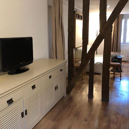 Gite Ancien Relais De Saint-Jacques La Roche-Guyon Εξωτερικό φωτογραφία