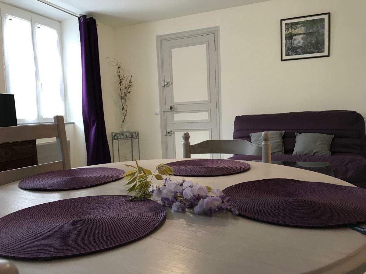 Gite Ancien Relais De Saint-Jacques La Roche-Guyon Εξωτερικό φωτογραφία