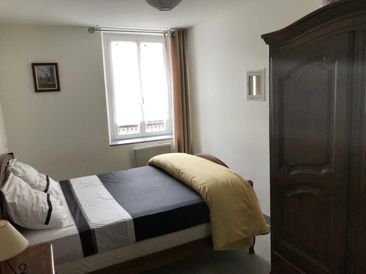 Gite Ancien Relais De Saint-Jacques La Roche-Guyon Εξωτερικό φωτογραφία